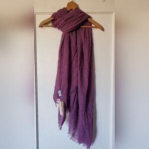 Brand New Magenta Ticked Pink Scarf 💖💜